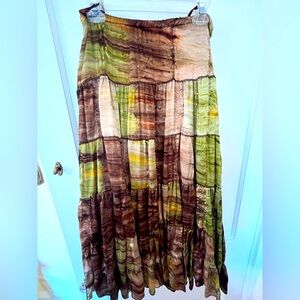 New “mix nouveau”polyester lined skirt.mixed lime,gold,tan fabric